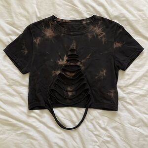 Black 90s Distressed Crop Top